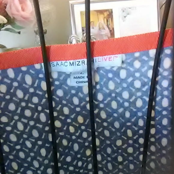 Isaac Mizrahi blouse - Picture 2 of 4